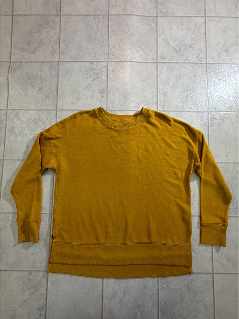 Time and Tru Mustard Yellow Crewneck Sweatshirt Size L